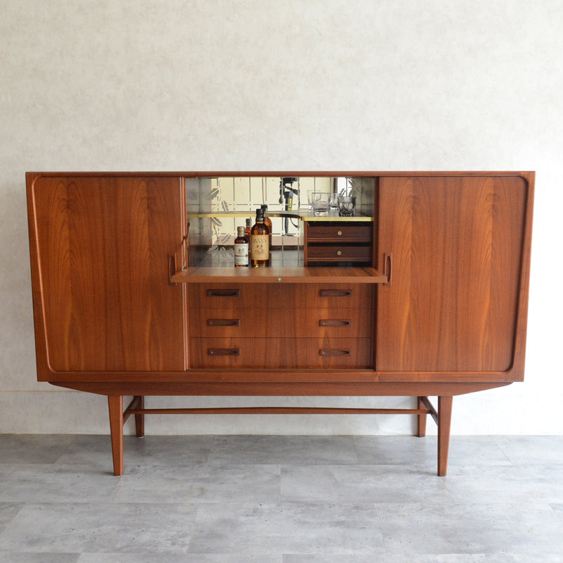 デンマークヴィンテージ チーク＆ローズウッド　サイドボード　P-1