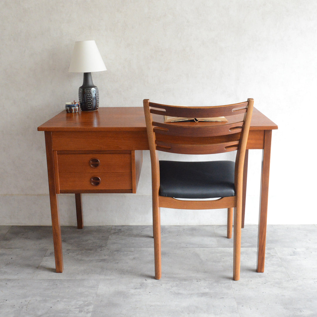 デンマークヴィンテージ チークデスク 8-58 – Rowan.inc