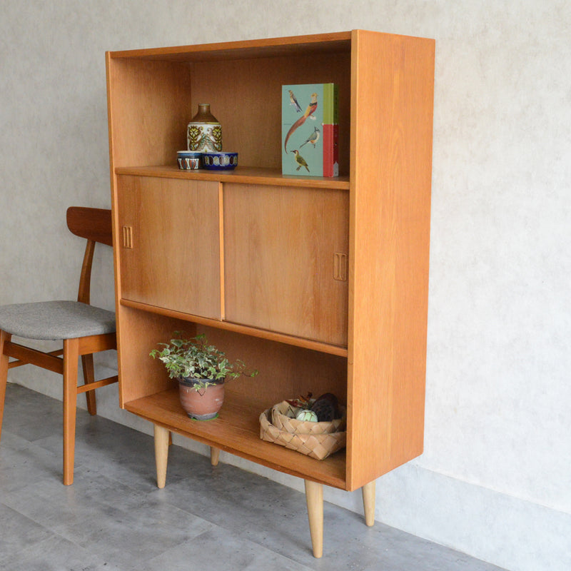 デンマーク ヴィンテージ　オーク シェルフ（木扉付）5-69
