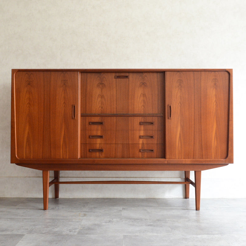 デンマークヴィンテージ チーク＆ローズウッド　サイドボード　P-1