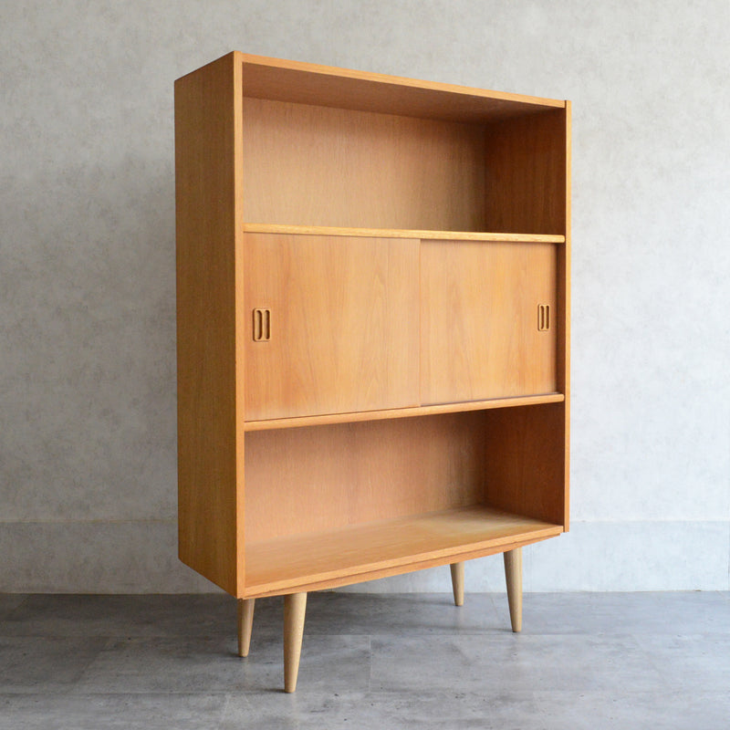 デンマーク ヴィンテージ　オーク シェルフ（木扉付）5-69