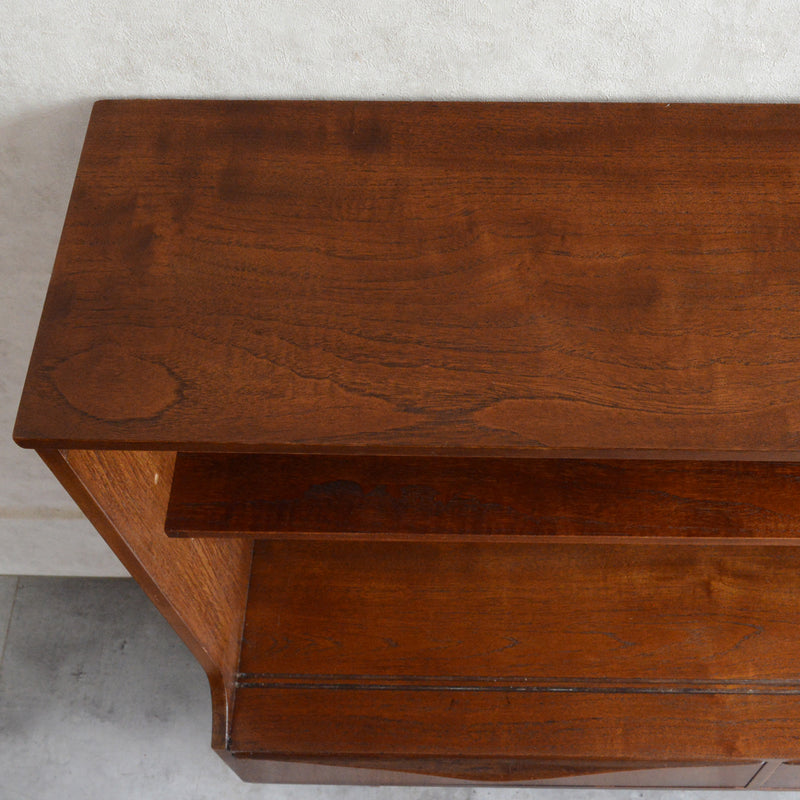 Sutcliffe サトクリフ 抽斗付ガラスキャビネット66 (天板剥離再塗装済)