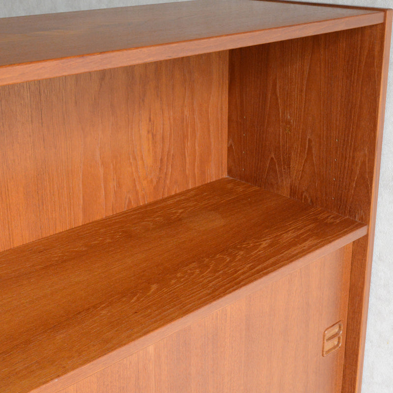 デンマーク ヴィンテージ チーク シェルフ (扉付）8-29
