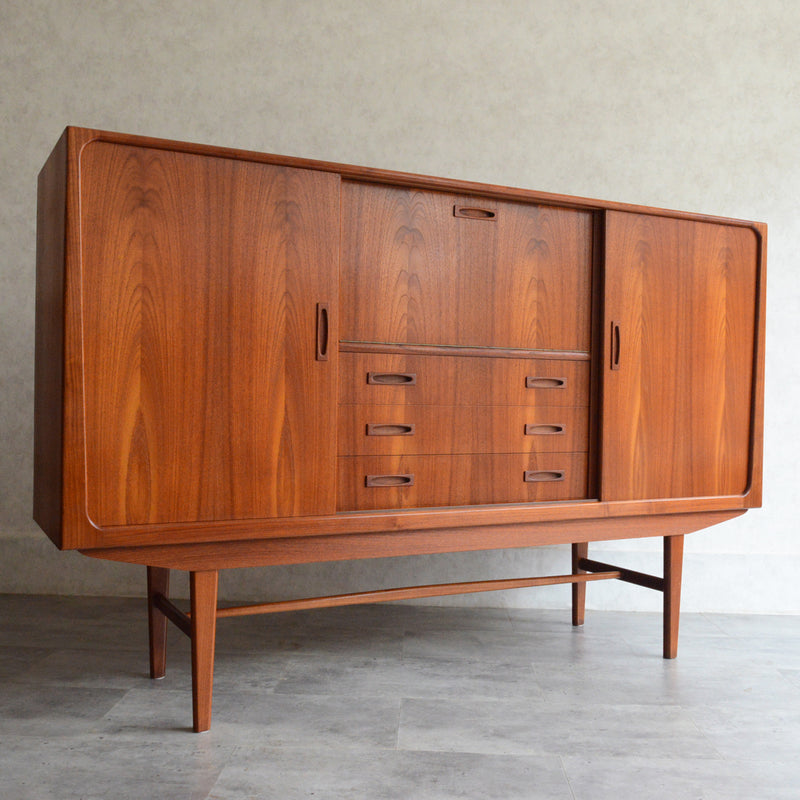 デンマークヴィンテージ チーク＆ローズウッド　サイドボード　P-1