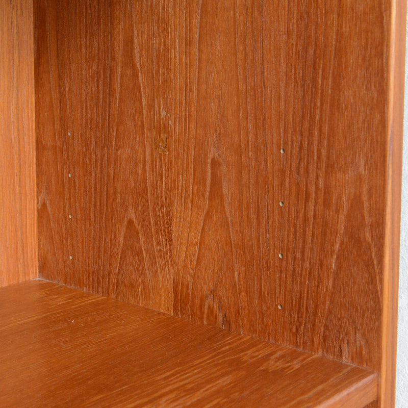 デンマーク ヴィンテージ チーク シェルフ (扉付）8-29