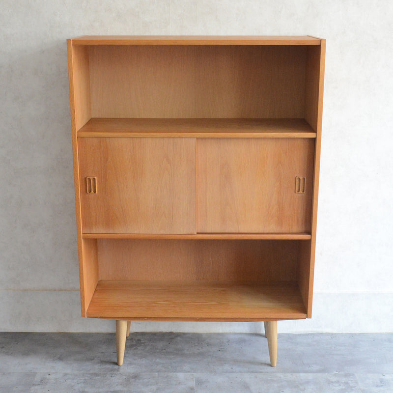 デンマーク ヴィンテージ　オーク シェルフ（木扉付）5-69