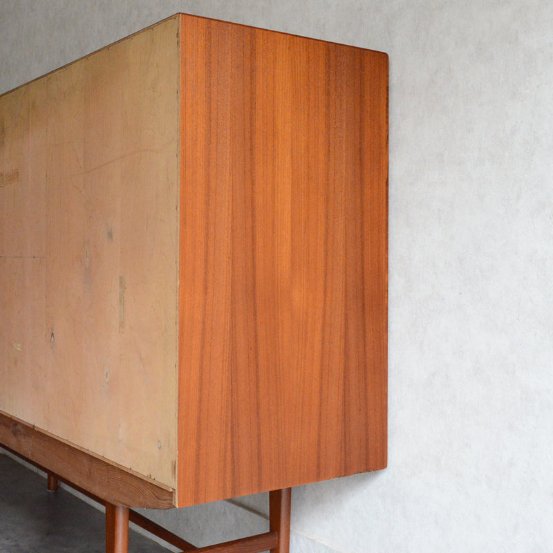 デンマークヴィンテージ チーク＆ローズウッド　サイドボード　P-1