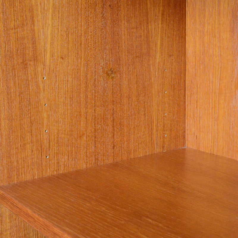 デンマーク ヴィンテージ チーク シェルフ (扉付）8-29