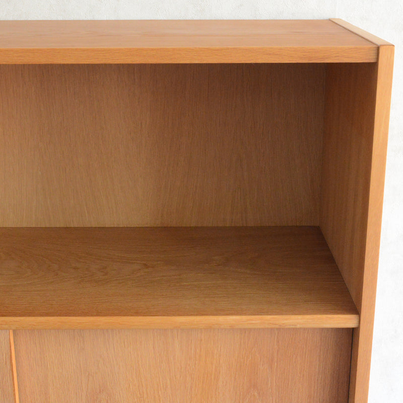 デンマーク ヴィンテージ　オーク シェルフ（木扉付）5-69