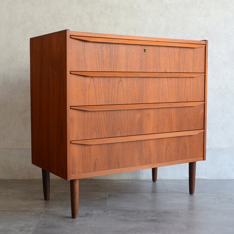 デンマーク ヴィンテージ  チーク ４段チェスト 5-41 (ウッドオイル仕上）