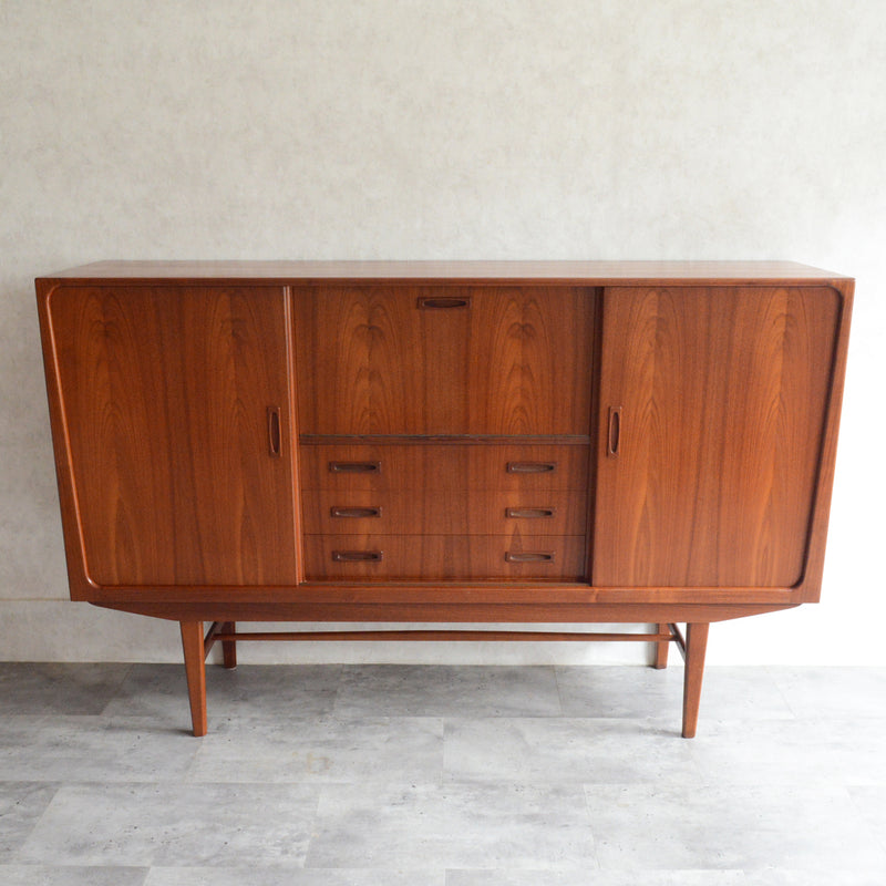 デンマークヴィンテージ チーク＆ローズウッド　サイドボード　P-1