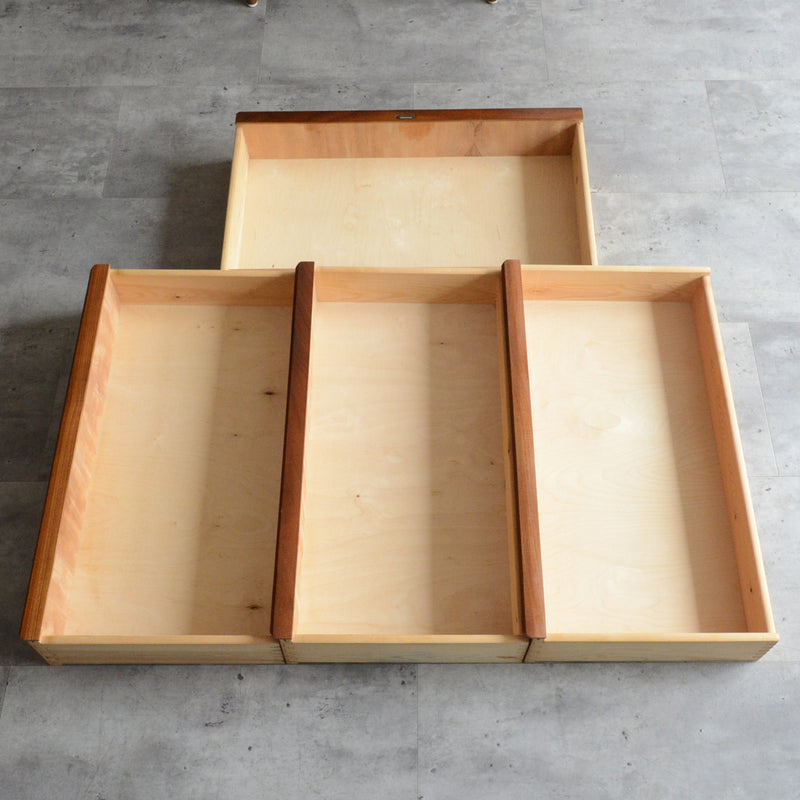 デンマーク ヴィンテージ  チーク４段チェスト 8-45