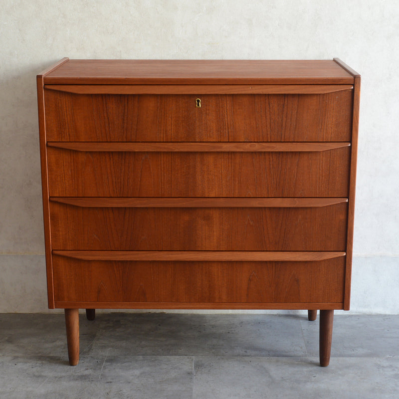 デンマーク ヴィンテージ  チーク ４段チェスト 5-41 (ウッドオイル仕上）