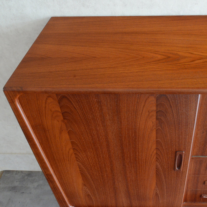 デンマークヴィンテージ チーク＆ローズウッド　サイドボード　P-1