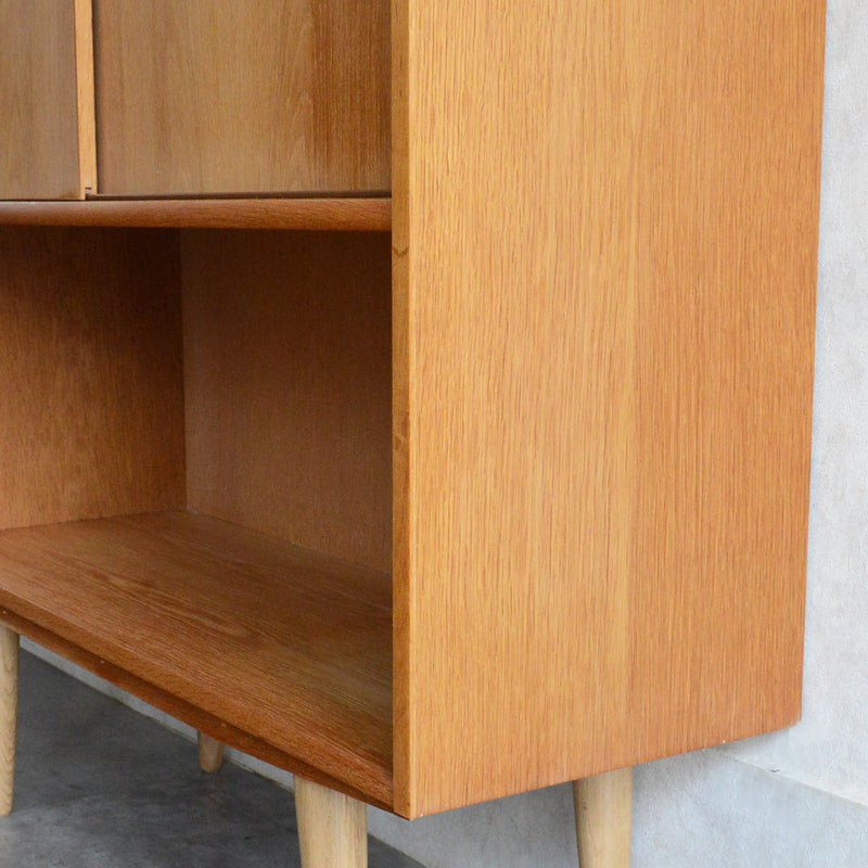 デンマーク ヴィンテージ　オーク シェルフ（木扉付）5-69
