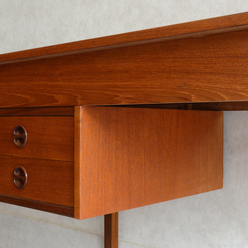 デンマークヴィンテージ チークデスク 8-58