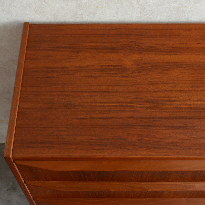 デンマーク ヴィンテージ  チーク ４段チェスト 5-41 (ウッドオイル仕上）