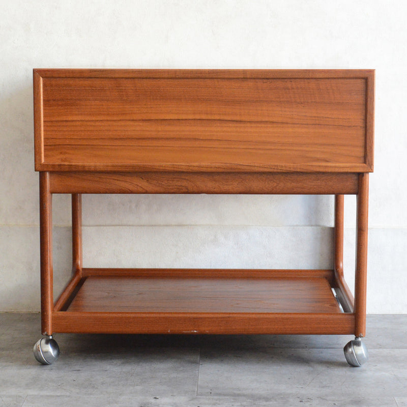 デンマーク ヴィンテージ　チーク ソーイングテーブル 8-2