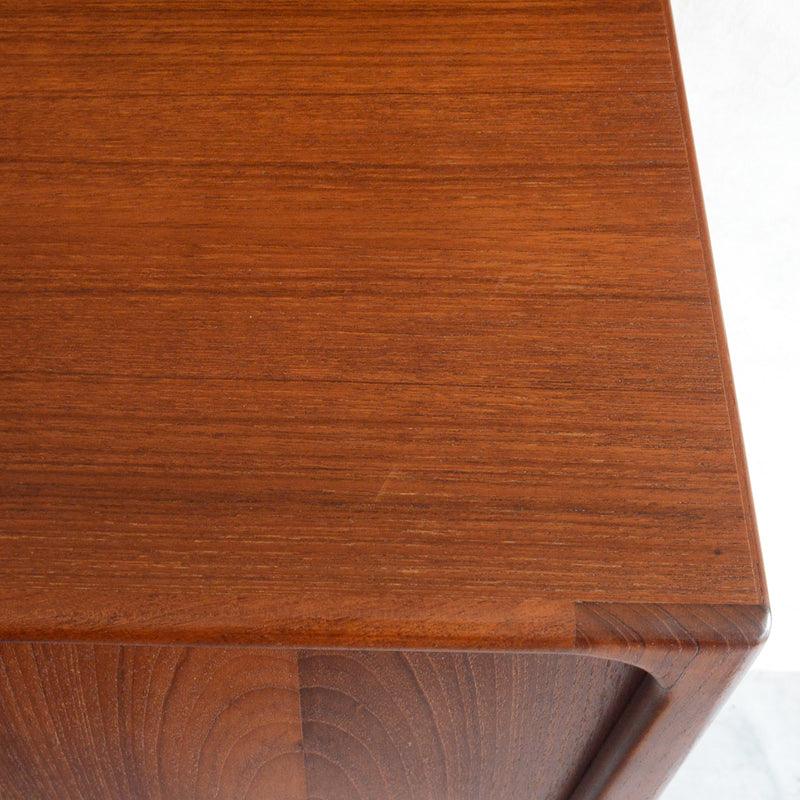 デンマークヴィンテージ チーク＆ローズウッド　サイドボード　P-1