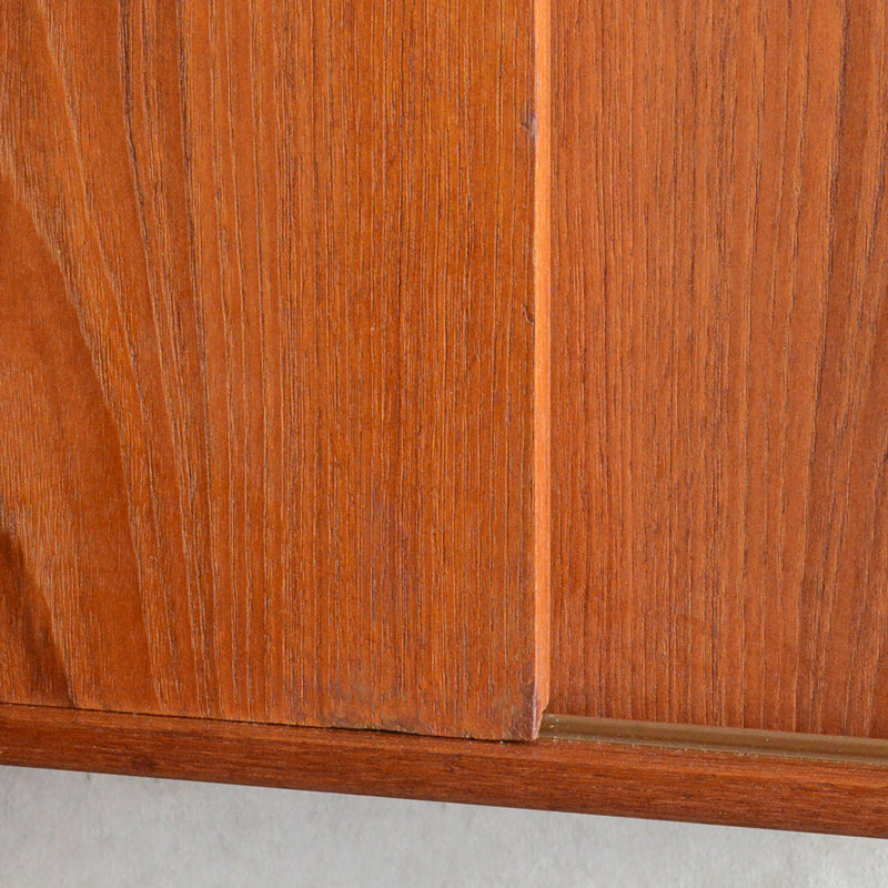 デンマーク ヴィンテージ  チーク キャビネット 5-178