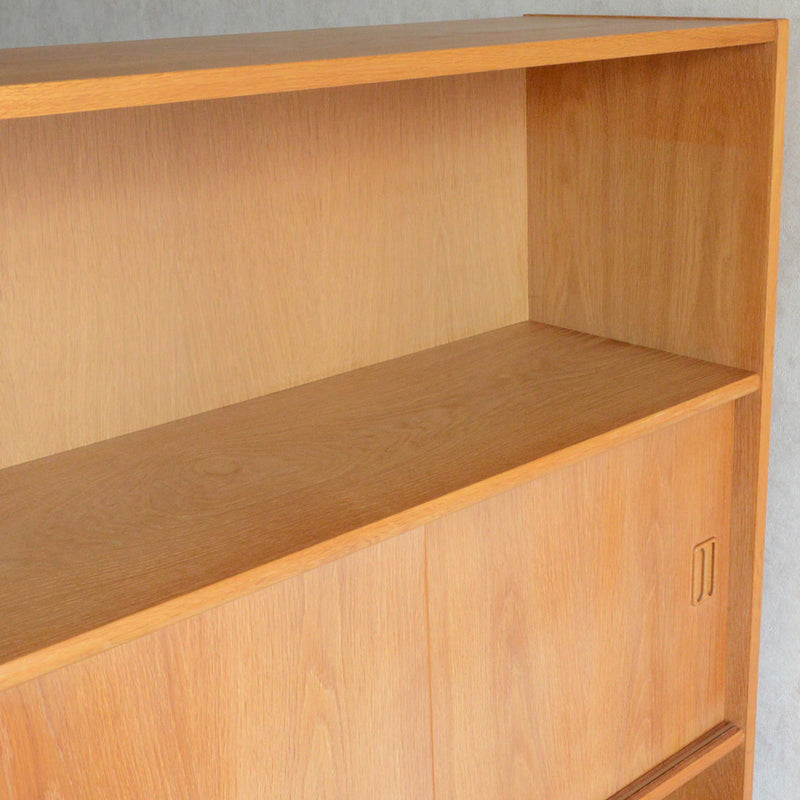 デンマーク ヴィンテージ　オーク シェルフ（木扉付）5-69