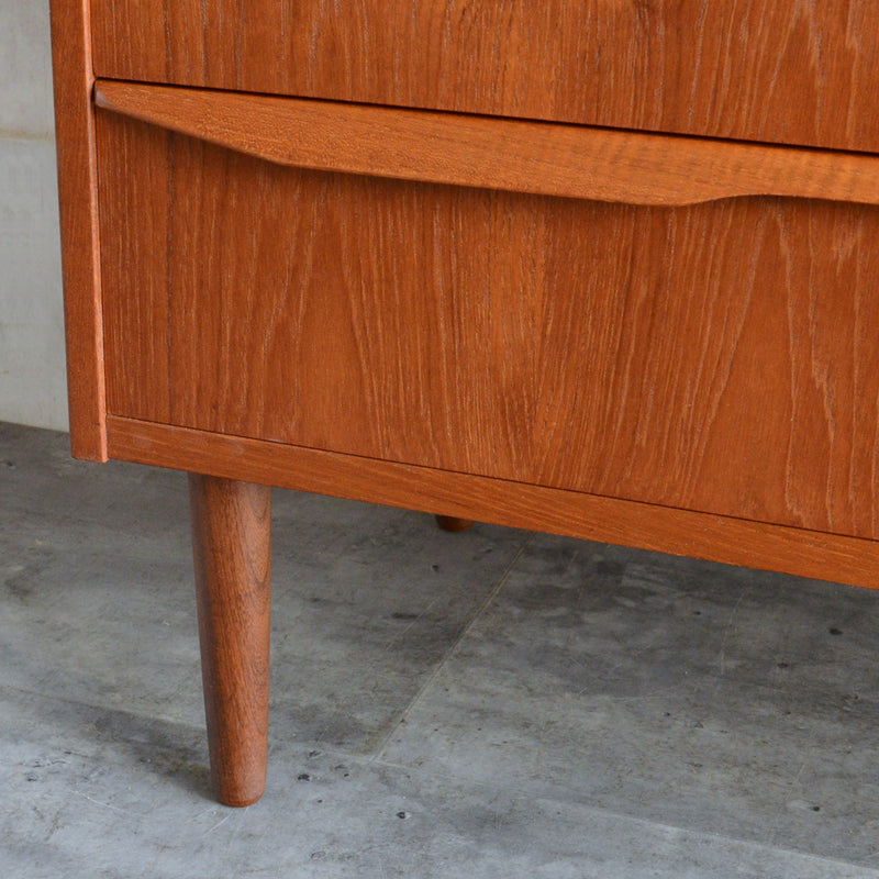 デンマーク ヴィンテージ  チーク３段チェスト 鍵付　6-17