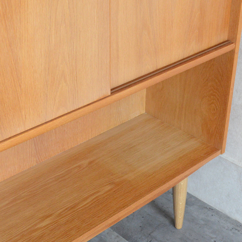 デンマーク ヴィンテージ　オーク シェルフ（木扉付）5-69