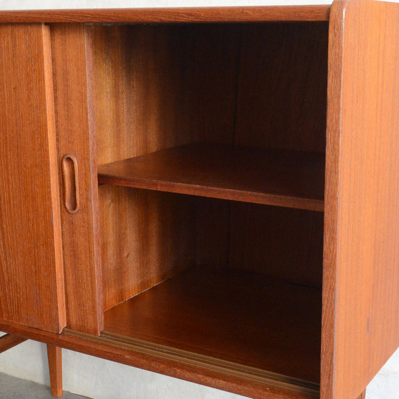 デンマーク ヴィンテージ  チーク キャビネット 5-178