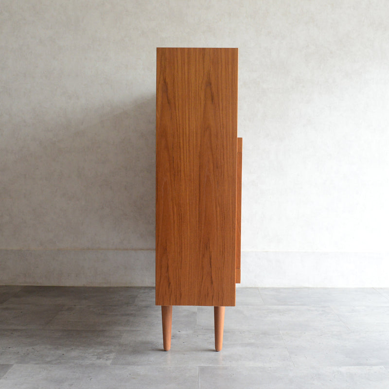 デンマーク ヴィンテージ　チーク ガラスキャビネット8-46