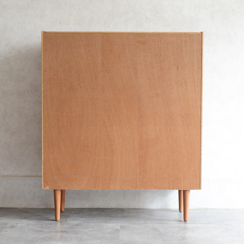 デンマーク ヴィンテージ　チーク ガラスキャビネット8-46