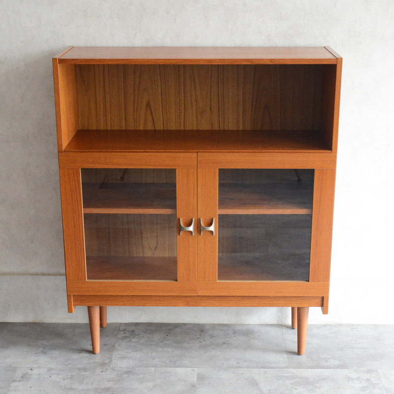 デンマーク ヴィンテージ　チーク ガラスキャビネット8-46