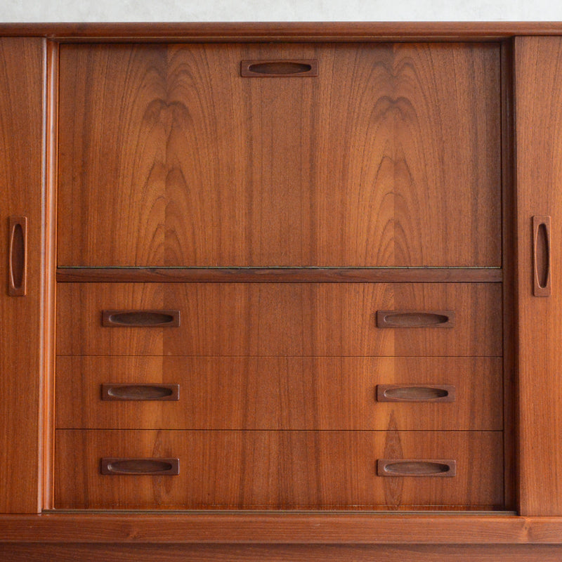 デンマークヴィンテージ チーク＆ローズウッド　サイドボード　P-1