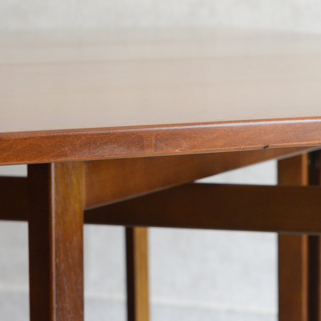 ミッドセンチュリー ヴィンテージ　ゲートレッグ  ダイニングテーブル 37(天板剝離再塗装済）