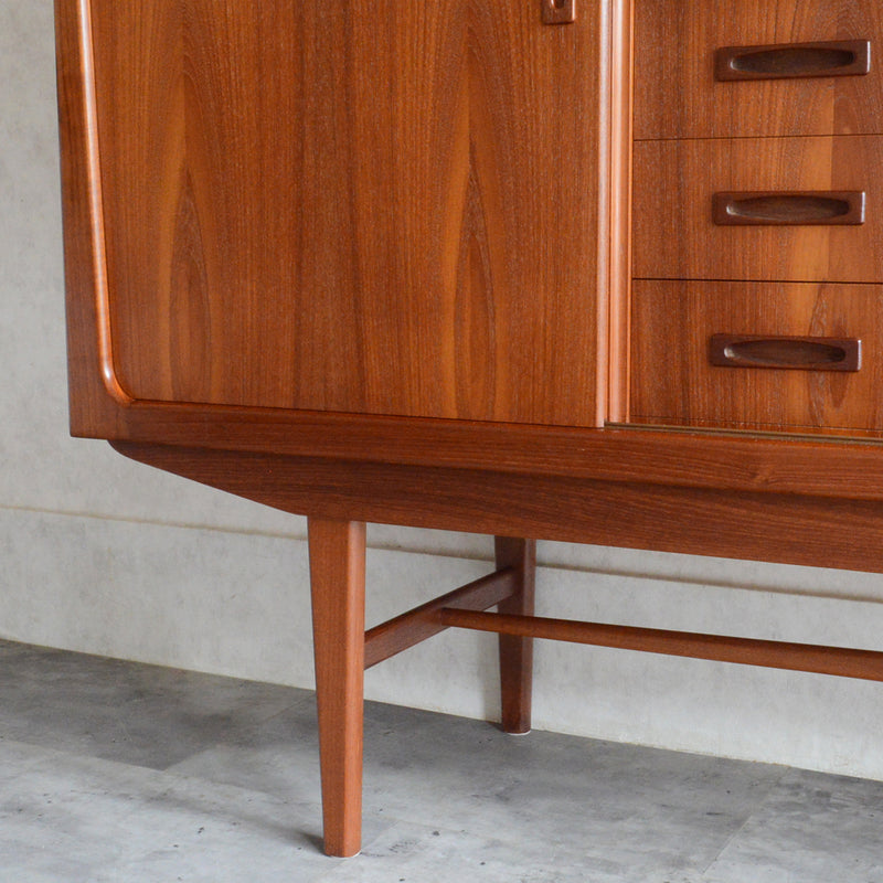 デンマークヴィンテージ チーク＆ローズウッド　サイドボード　P-1