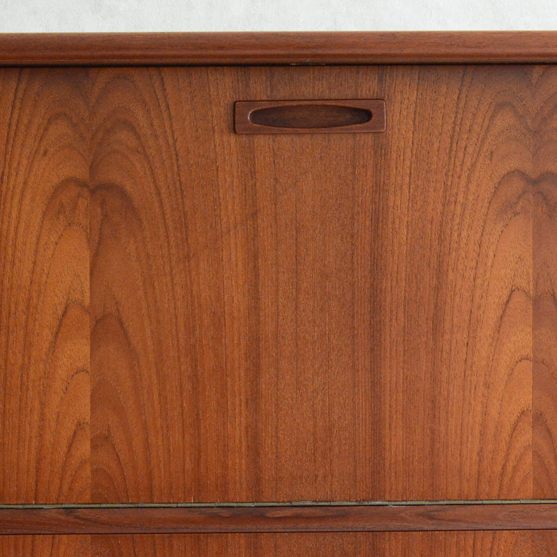 デンマークヴィンテージ チーク＆ローズウッド　サイドボード　P-1