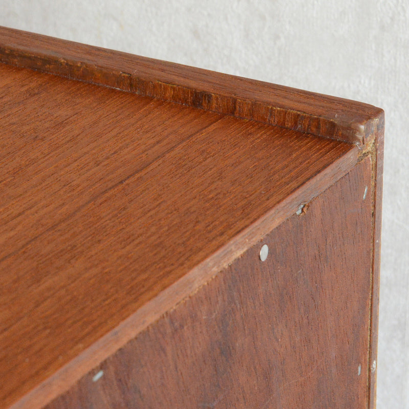 デンマーク ヴィンテージ  チーク キャビネット 5-178