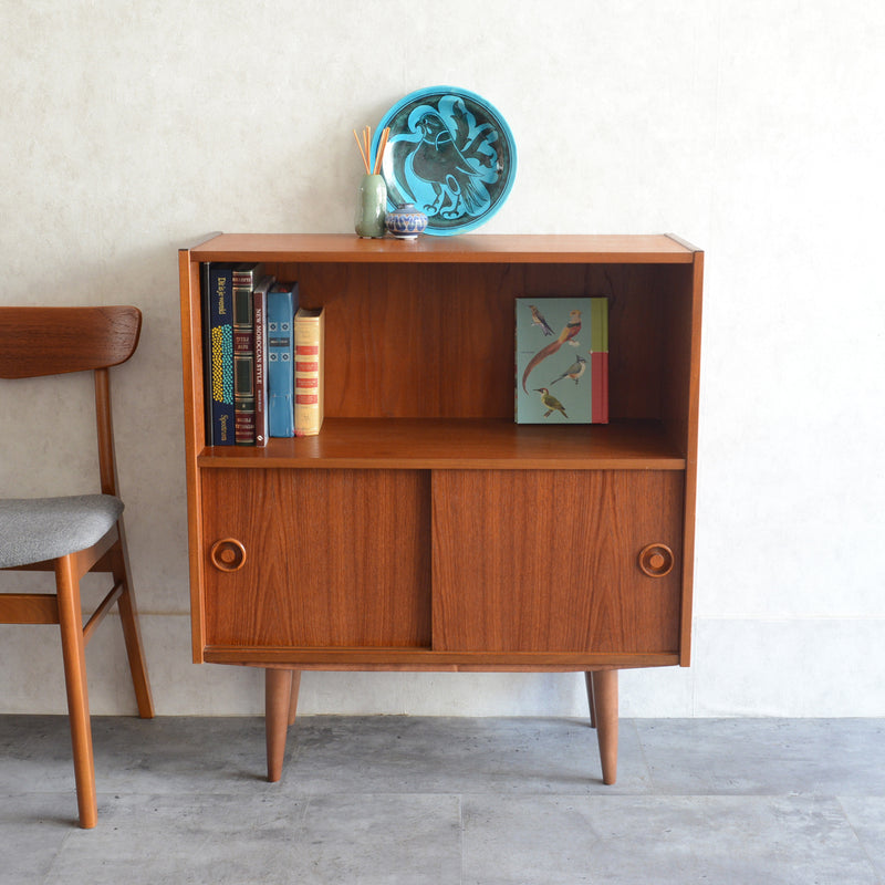 デンマーク ヴィンテージ シェルフ 5-40（木扉付）