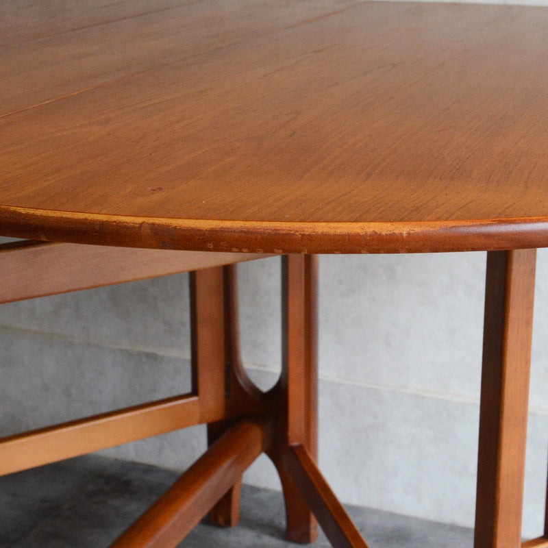 Jentique ジェンティーク　ゲートレッグテーブル28（オーバル・天板剝離再塗装済）