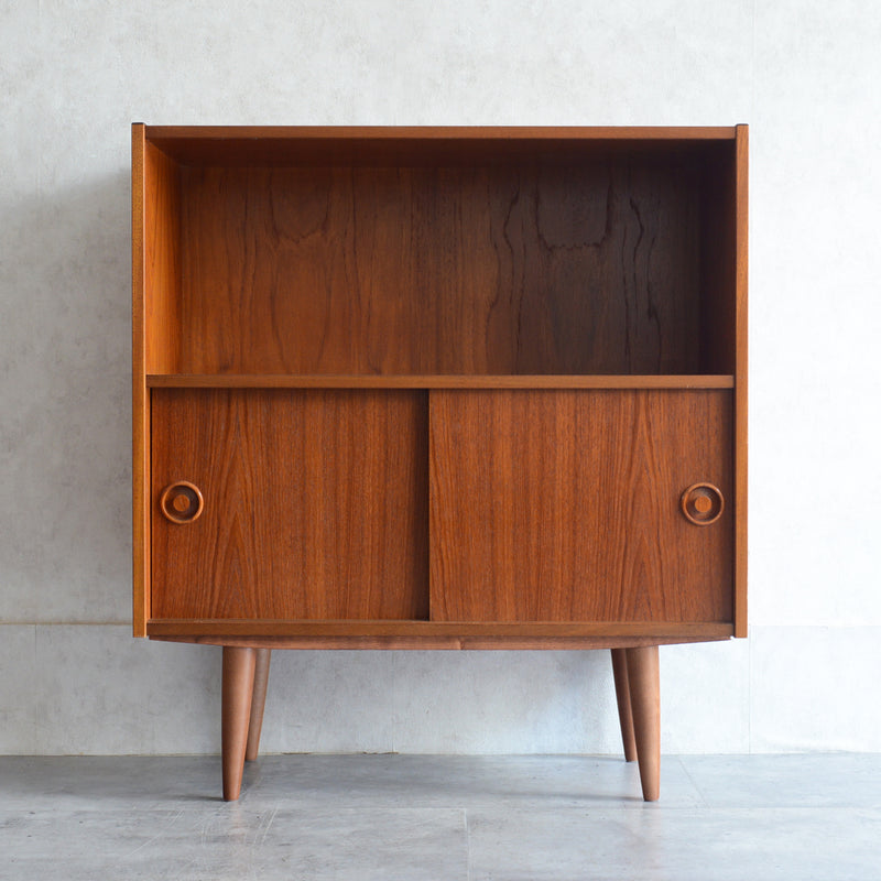 デンマーク ヴィンテージ シェルフ 5-40（木扉付）