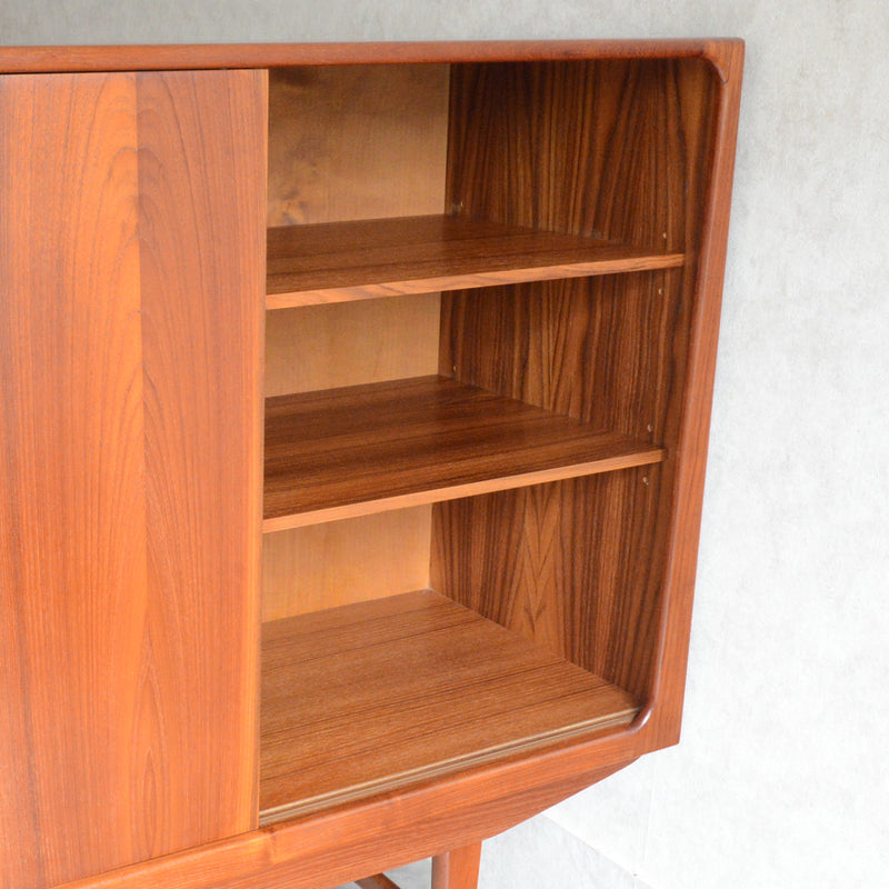 デンマークヴィンテージ チーク＆ローズウッド　サイドボード　P-1