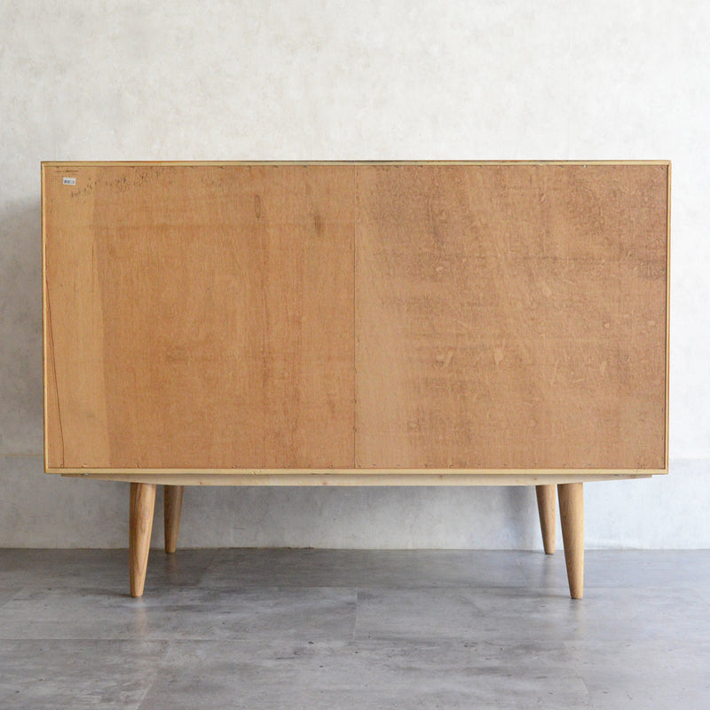 デンマーク ヴィンテージ   オーク サイドボード 5-70