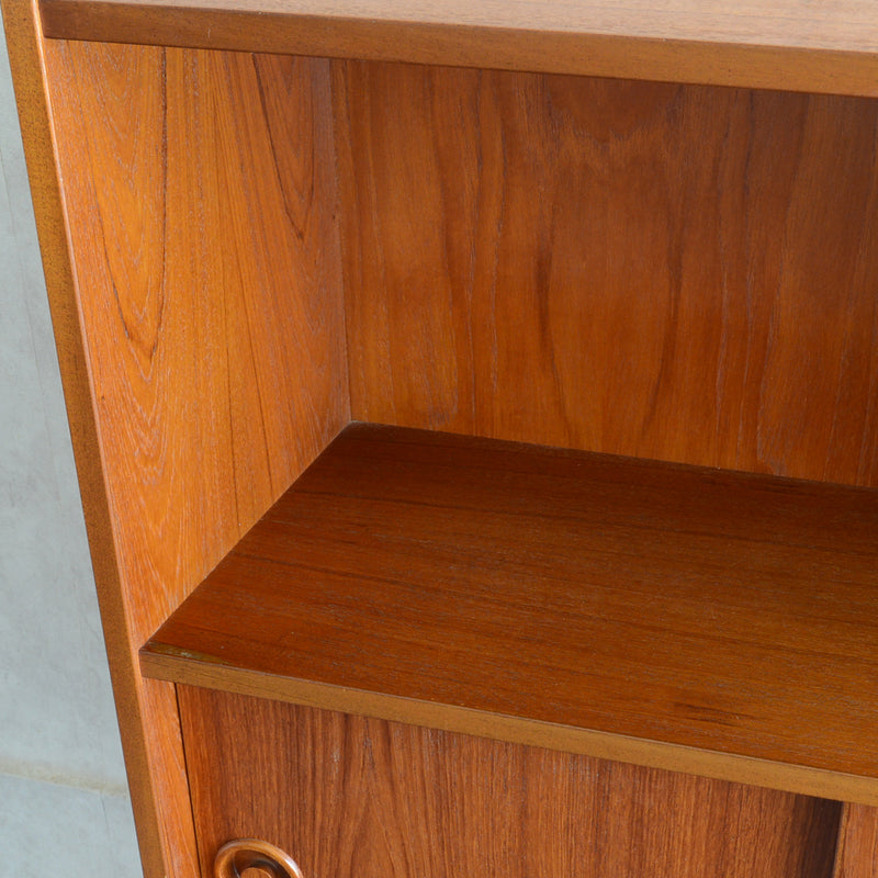 デンマーク ヴィンテージ シェルフ 5-40（木扉付）