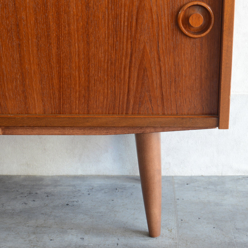 デンマーク ヴィンテージ シェルフ 5-40（木扉付）