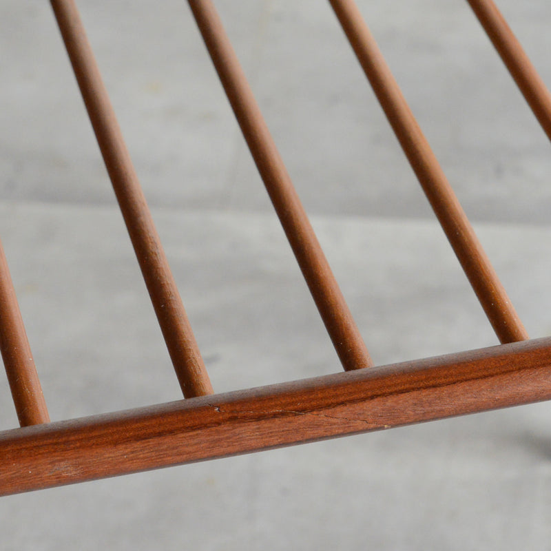 デンマークヴィンテージ　チーク サイドテーブル(ラダー棚付き）D-３