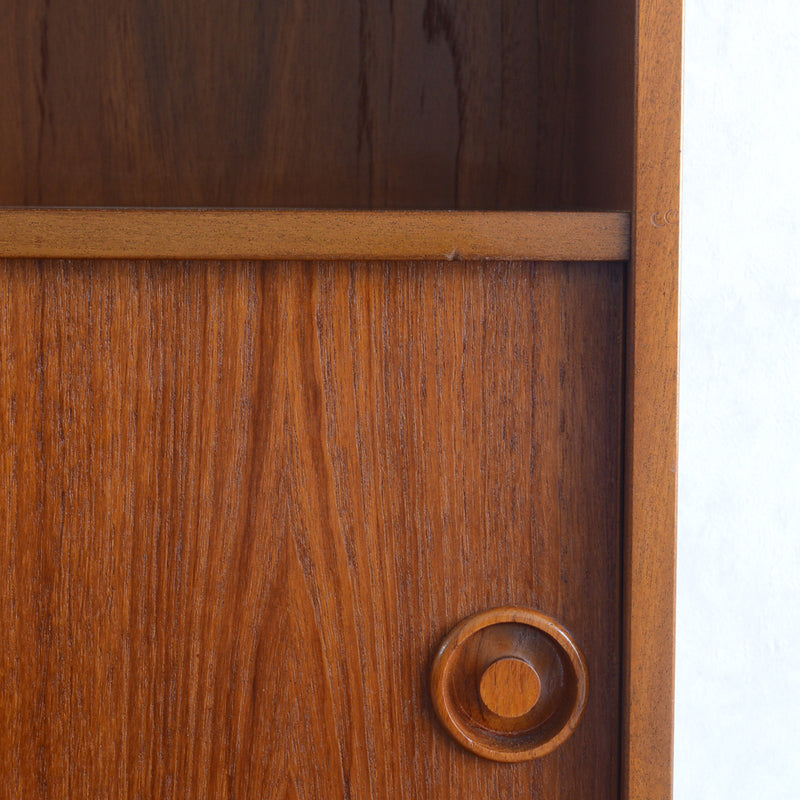 デンマーク ヴィンテージ シェルフ 5-40（木扉付）