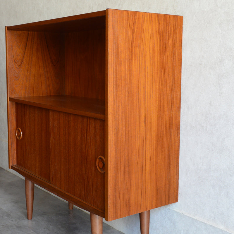 デンマーク ヴィンテージ シェルフ 5-40（木扉付）