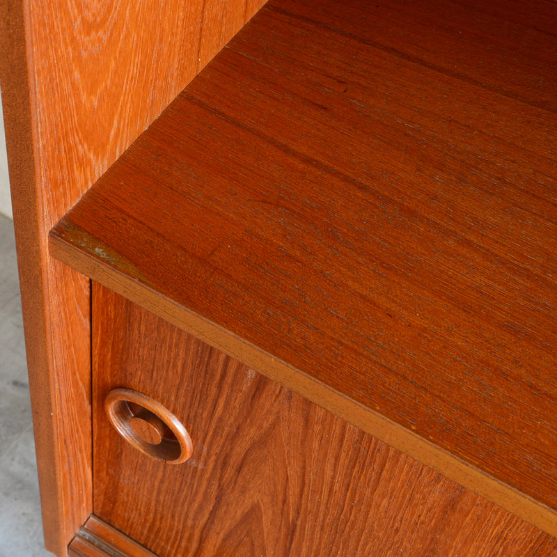 デンマーク ヴィンテージ シェルフ 5-40（木扉付）