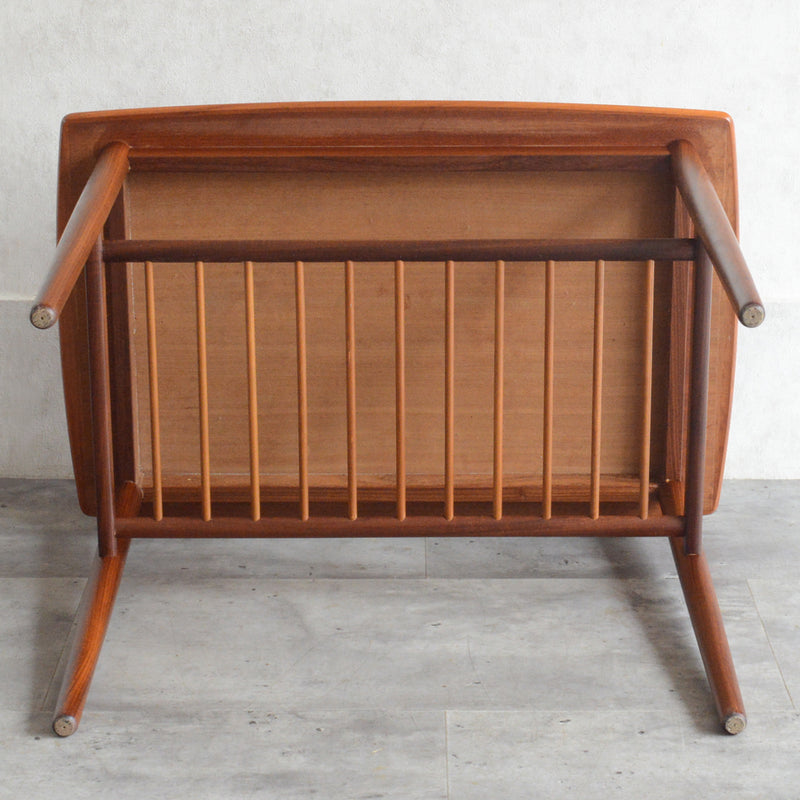 デンマークヴィンテージ　チーク サイドテーブル(ラダー棚付き）D-３