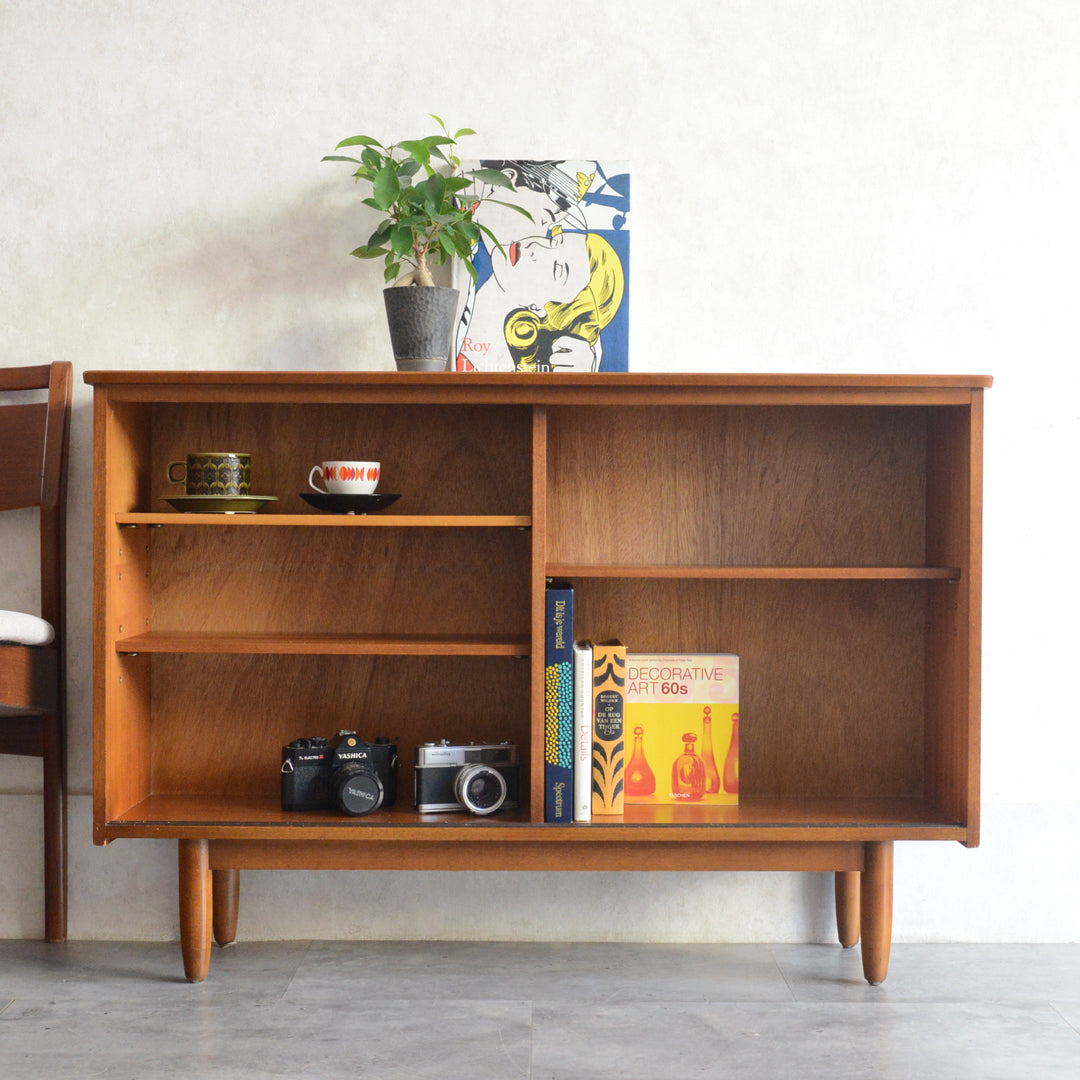 ミッドセンチュリー ヴィンテージ　チーク ガラスキャビネット 97