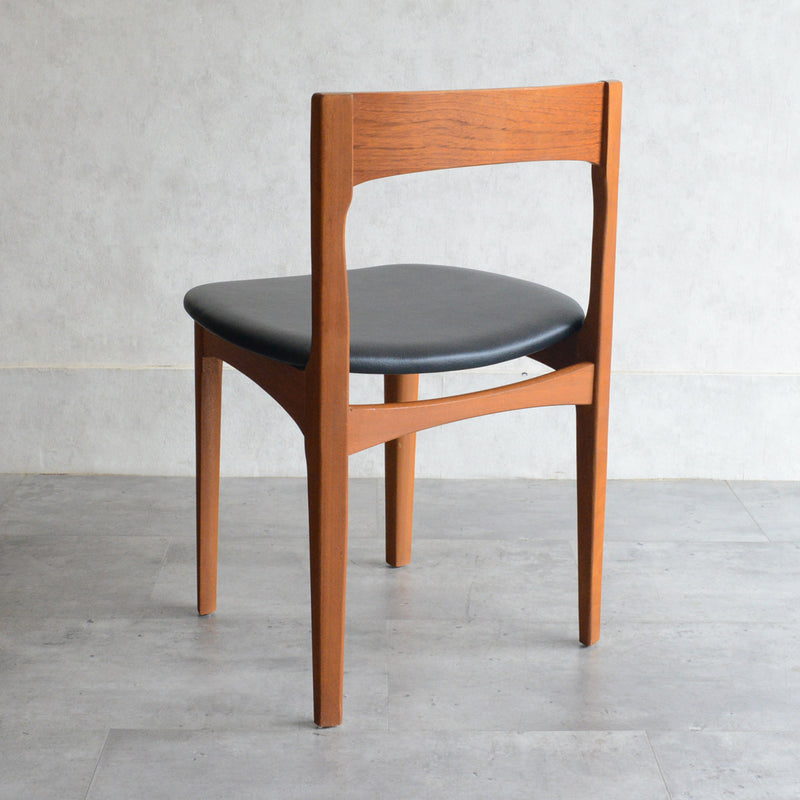 Nathan ネイサン　ダイニングチェアD（張替済）